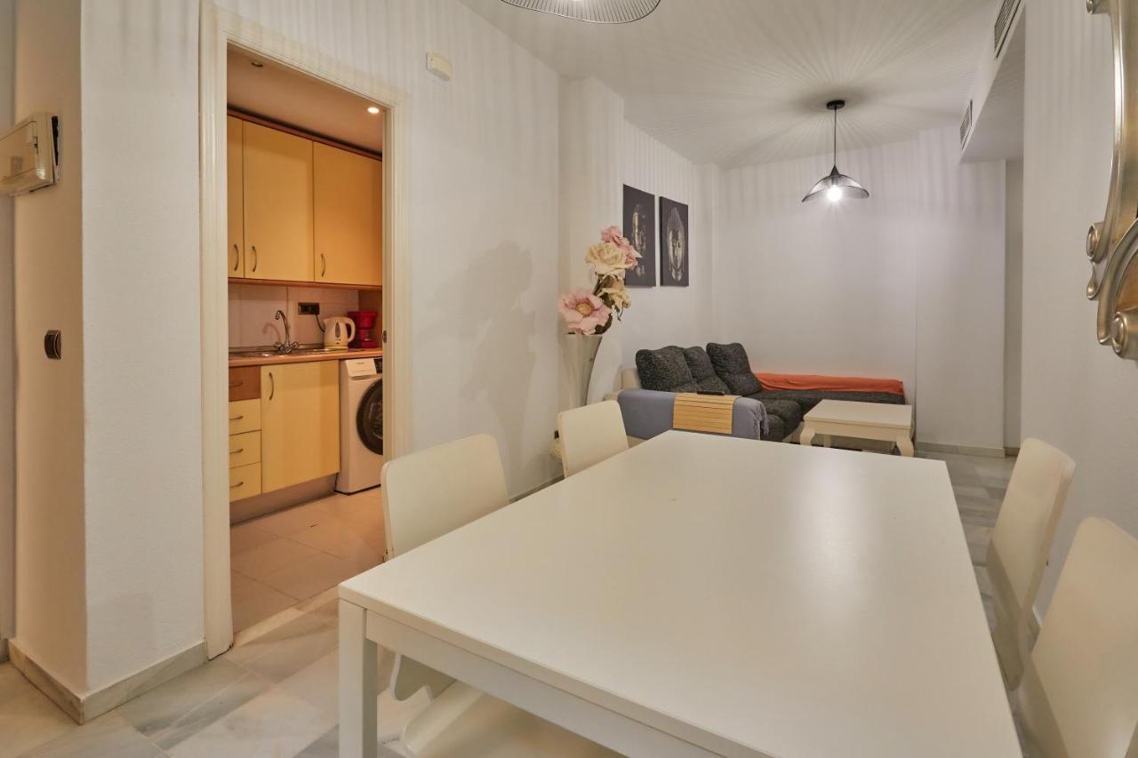 Two Bedrooms Leonor Davalos Sevilla Exterior foto
